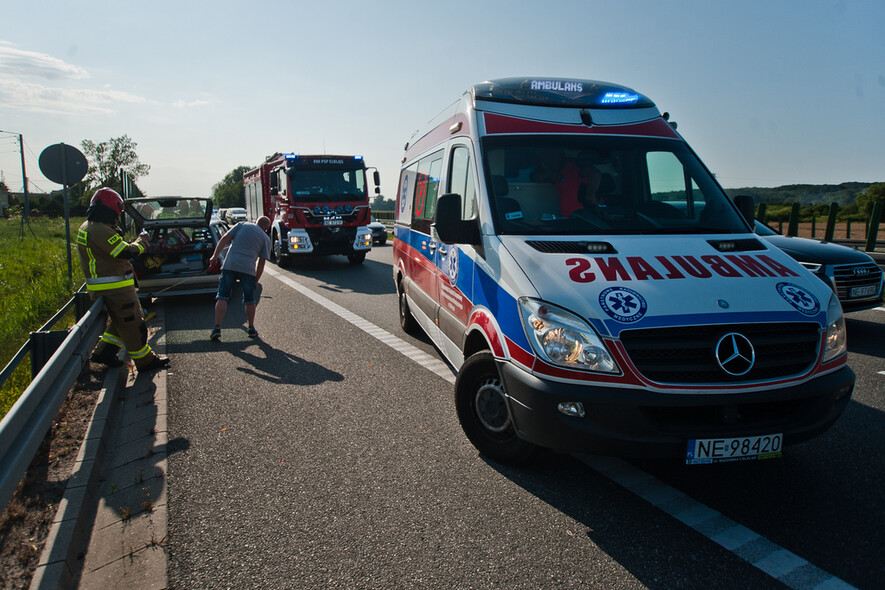 Elbląg, Kolizja renault z fiatem na S7. Utrudnienia w ruchu