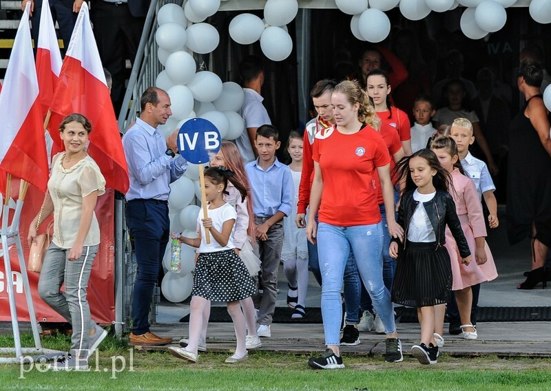 Elbląg, Uczniowie 1 września wrócą do szkół, nauczania zdalnego i hybrydowego na razie nie będzie Elbląg, Uczniowie 1 września wrócą do szkół, nauczania zdalnego i hybrydowego na razie nie będzie