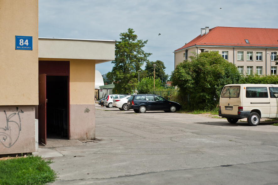 Elbląg, Chodnik jest, a jakby go nie było Elbląg, Chodnik jest, a jakby go nie było