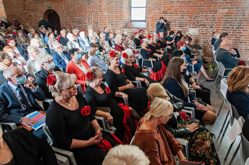 Elbląg, „Dobra wola, chęć działania i serce na dłoni”. Inauguracja w UTWiON Elbląg, „Dobra wola, chęć działania i serce na dłoni”. Inauguracja w UTWiON