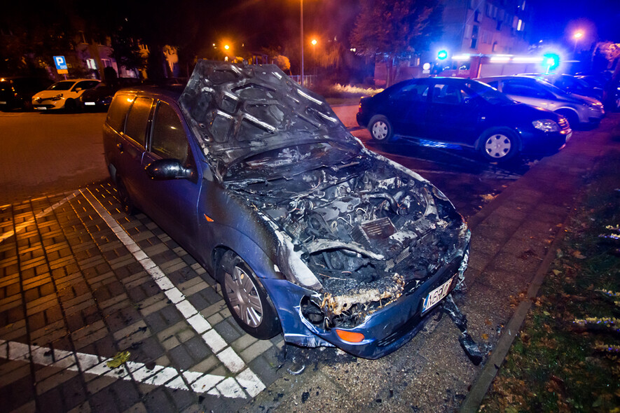 Elbląg, Kolejne auto spłonęło Elbląg, Kolejne auto spłonęło