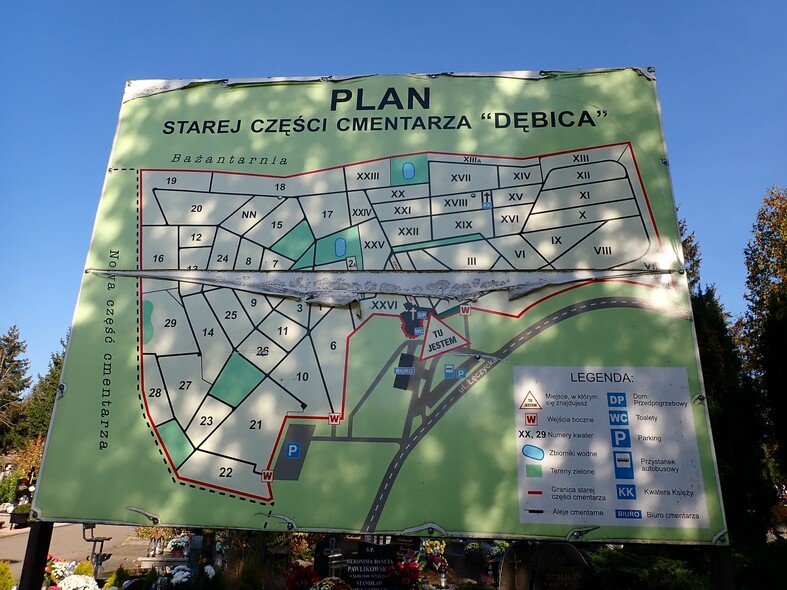 Elbląg, Drugie życie cmentarnych tablic Elbląg, Drugie życie cmentarnych tablic