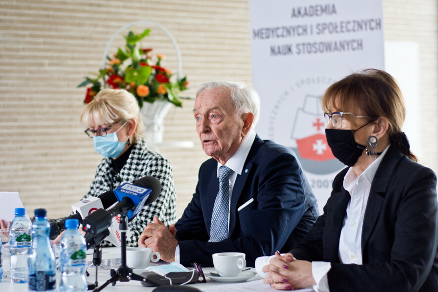 Elbląg, Była uczelnia, jest akademia Elbląg, Była uczelnia, jest akademia
