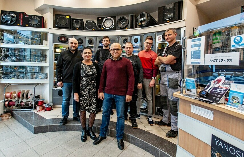 Właściciele i pracownicy firmy Autoradex,