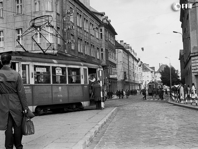 Elbląg, Plac Słowiański/1 Maja w latach 70.