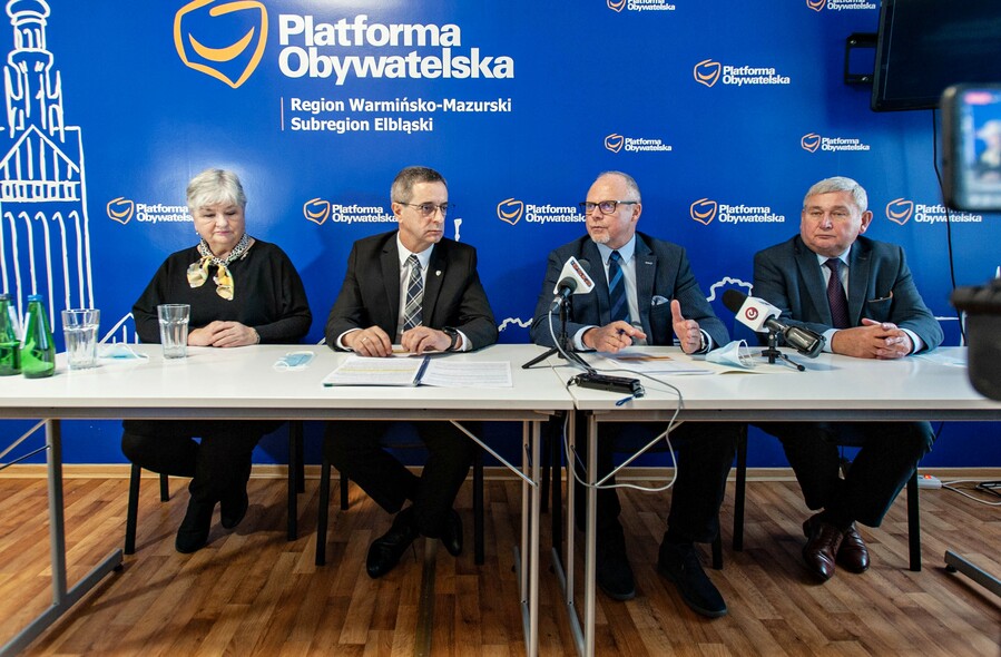 Elbląg, Od lewej: Elżbieta Gelert, Jerzy Wcisła, Jacek Protas i Jan Harhaj Elbląg, Od lewej: Elżbieta Gelert, Jerzy Wcisła, Jacek Protas i Jan Harhaj