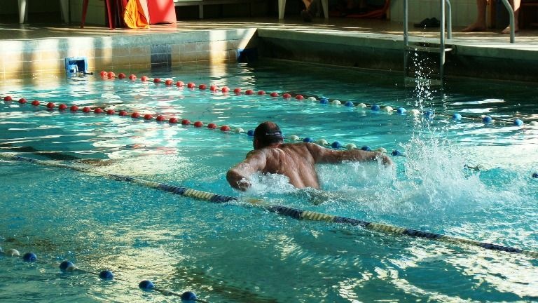 Nauka pływania dla dorosłych - zacznij od lekcji z instruktorem