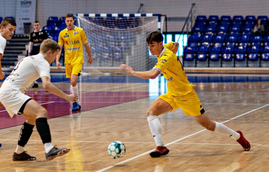 Elbląg, Olimpia Elbląg (na żółto) wygrała turniej eliminacyjny w futsalu