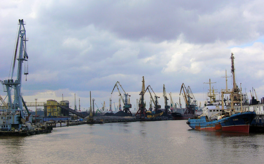 Elbląg, Port w Kaliningradzie. Zdjęcie autorstwa Ttracy - Praca własna, CC BY 3.0, https://commons.wikimedia.org/w/index.php?curid=3906724 Elbląg, Port w Kaliningradzie. Zdjęcie autorstwa Ttracy - Praca własna, CC BY 3.0, https://commons.wikimedia.org/w/index.php?curid=3906724