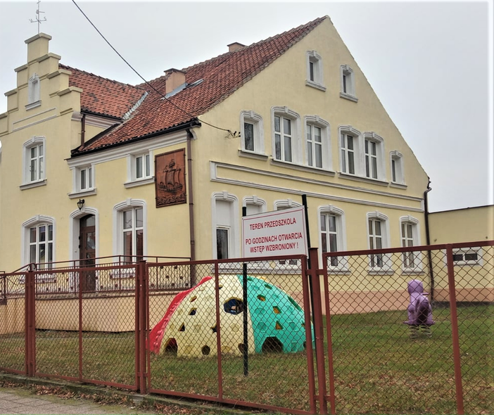 Elbląg, Budynek przy ul. Portowej 4 w Tolkmicku, Elbląg, Budynek przy ul. Portowej 4 w Tolkmicku,