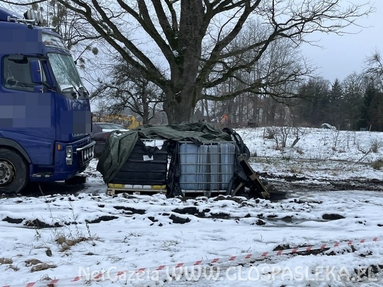 Elbląg, Niebezpieczne odpady znaleziono na działce w Borzymowie, Elbląg, Niebezpieczne odpady znaleziono na działce w Borzymowie,
