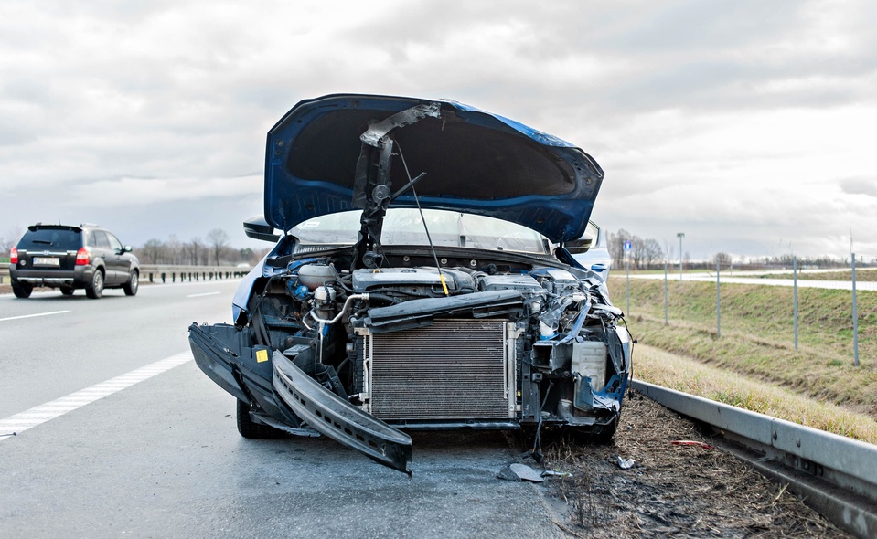 Elbląg, Skoda uderzyła w barierki