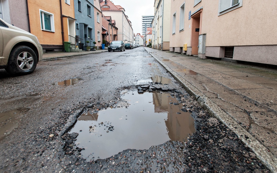 Elbląg, Dziurawe dywagacje drogowe (opinia) Elbląg, Dziurawe dywagacje drogowe (opinia)