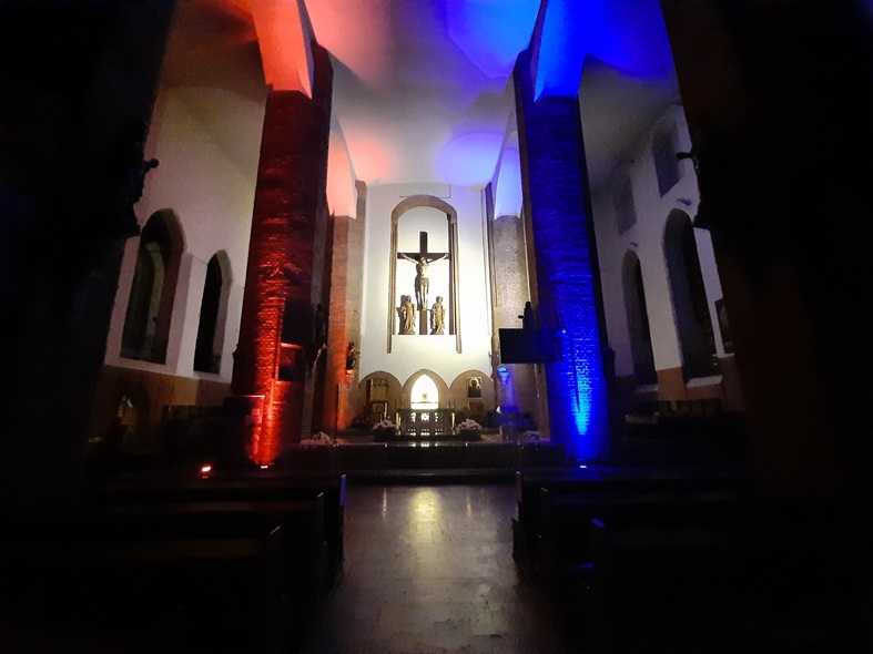 Elbląg, Prezentacja płyty zespołu Religion w elbląskiej katedrze Elbląg, Prezentacja płyty zespołu Religion w elbląskiej katedrze
