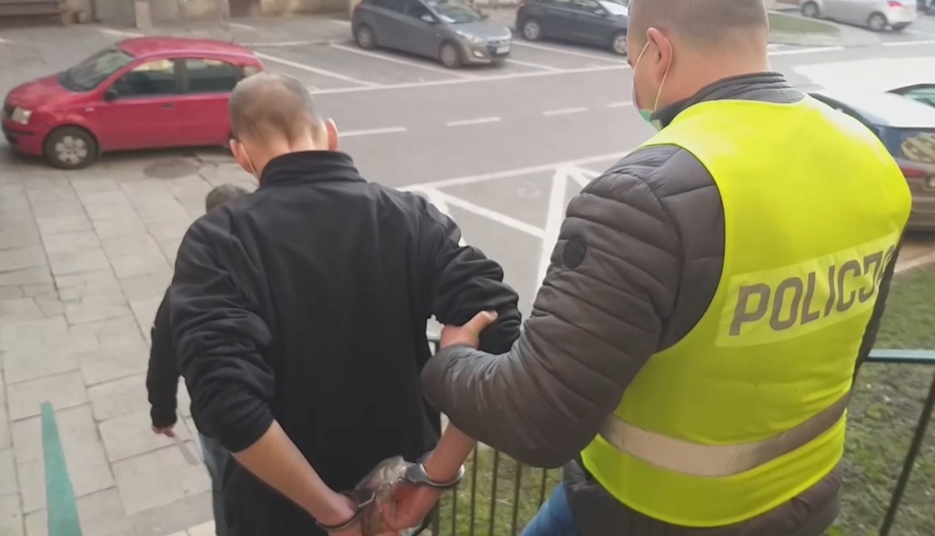 Elbląg, Podpalacz zatrzymany przez policjantów Elbląg, Podpalacz zatrzymany przez policjantów