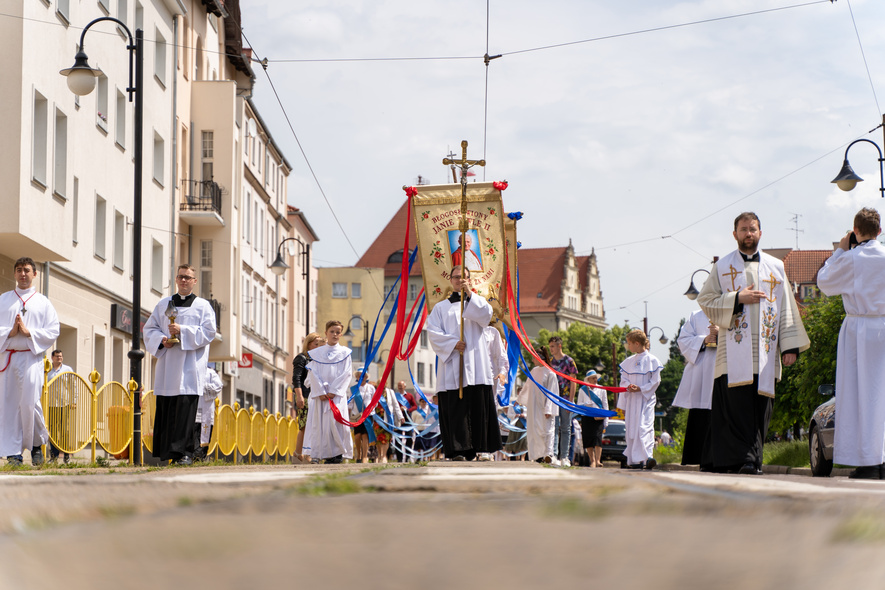 Elbląg, Przez miasto przeszły procesje