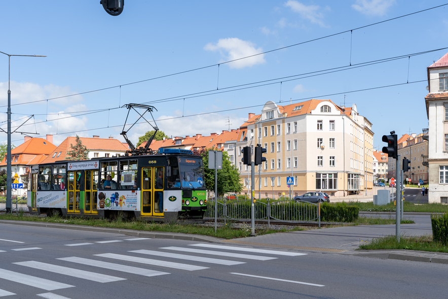 Elbląg, Tramwaj temu winien Elbląg, Tramwaj temu winien