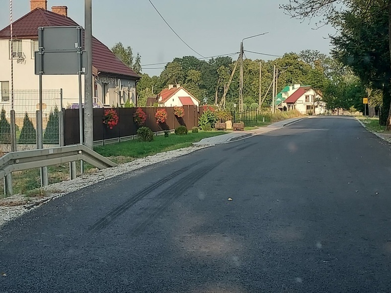 Elbląg, „Kierowca dachował, rowerzystka spadła z roweru, a ja omal nie wpadłem do rowu” Elbląg, „Kierowca dachował, rowerzystka spadła z roweru, a ja omal nie wpadłem do rowu”