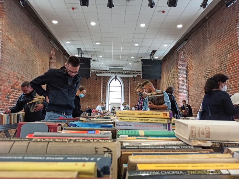 Elbląg, Podaruje drugie życie książkom: biblioteczny kiermasz Elbląg, Podaruje drugie życie książkom: biblioteczny kiermasz
