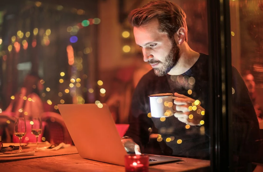 Sposoby na reklamę internetową swojego przedsiębiorstwa Sposoby na reklamę internetową swojego przedsiębiorstwa