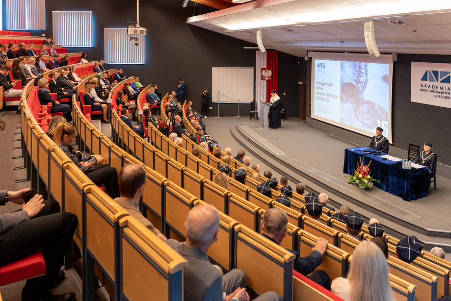 Elbląg, Studenci pierwszego roku składają uroczyste ślubowanie Elbląg, Studenci pierwszego roku składają uroczyste ślubowanie