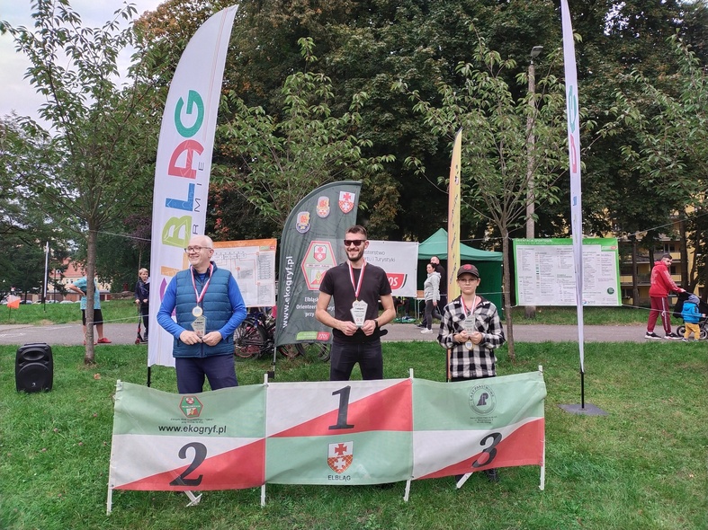 Elbląg, Najwytrwalsi z medalami. Marszobiegi na orientację w parku Modrzewie zakończone 