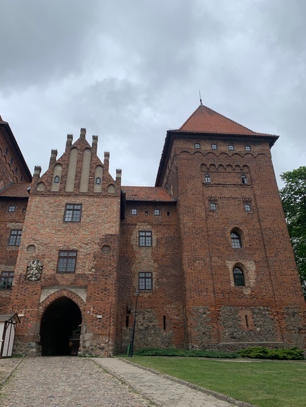 Elbląg, Zamek w Nidzicy (Na spacer z portEl.pl, odc. 24) Elbląg, Zamek w Nidzicy (Na spacer z portEl.pl, odc. 24)