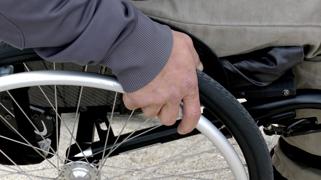 Elbląg, Prace modernizacyjne podjazdu dla osób z niepełnosprawnościami