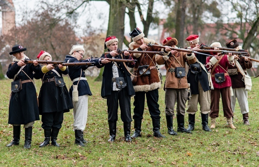 Elbląg, Powstańcza lekcja historii ze współczesnym akcentem