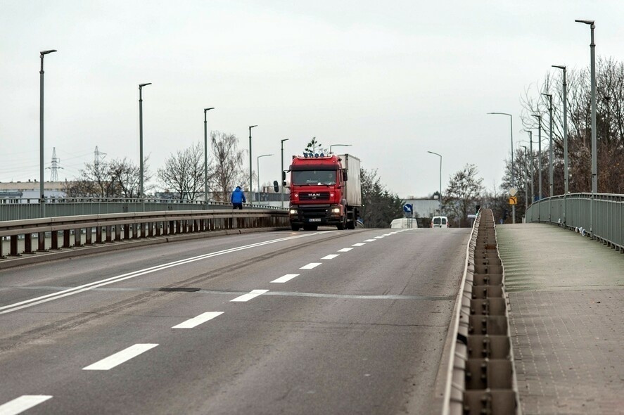 Elbląg, Bliżej do remontu mostu