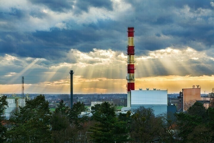 Elbląg, Elektrociepłownia EKO przy ul. Elektrycznej (Zdjęcie z konkursu Fotka Miesiąca, marzec 2020, autor: FredAN)