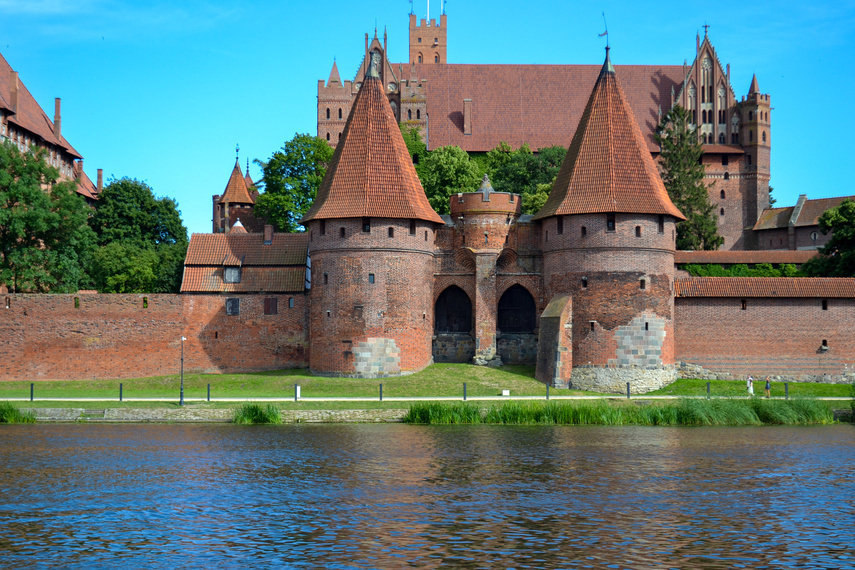 Elbląg, Czas na quiz. Szlakiem zamków w okolicy