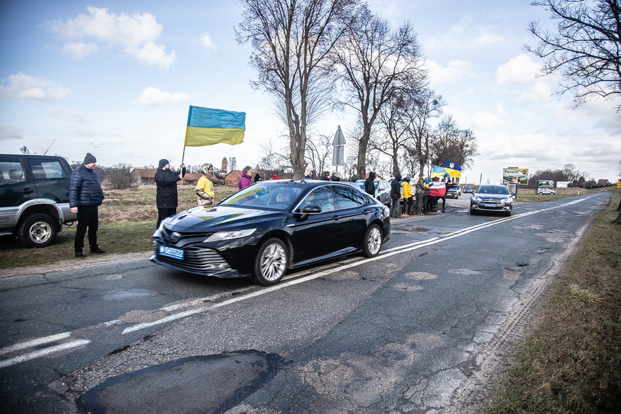 Elbląg, Ambasadora Rosji przywitała kontrdemonstracja mieszkańców Pieniężna i okolic Elbląg, Ambasadora Rosji przywitała kontrdemonstracja mieszkańców Pieniężna i okolic