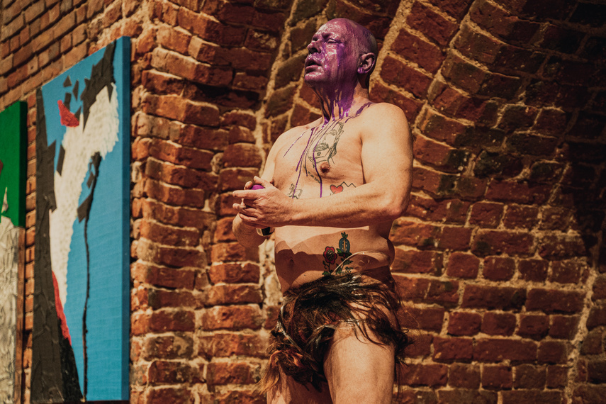 Elbląg, Performance Krzysztofa "Leona" Dziemaszkiewicza. Elbląg, Performance Krzysztofa "Leona" Dziemaszkiewicza.