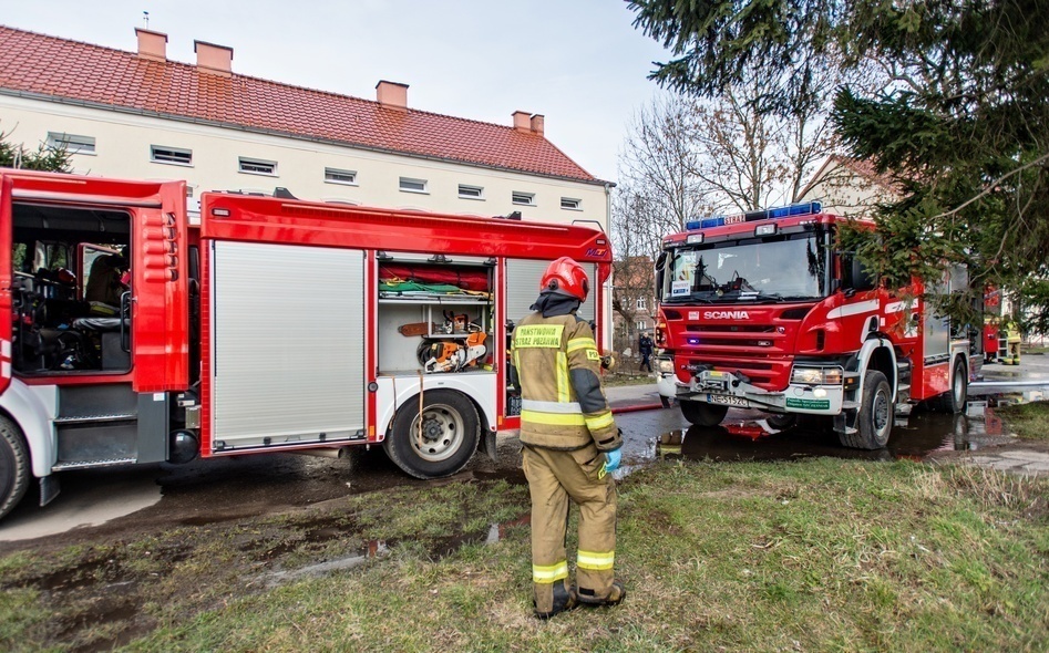 Elbląg, Pożar przy Stawidłowej. Mieszkańcy ewakuowani