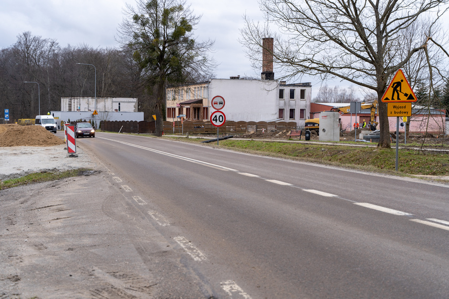 Elbląg, Rondo w tym kształcie i w tym miejscu nie zapewni zgodnej z przepisami widoczności ze zjazdu z mojej posesji  - uważa nasz Czytelnik