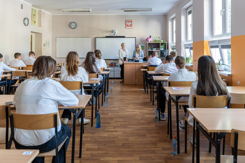 Elbląg, Ósme klasy zaczęły egzaminy Elbląg, Ósme klasy zaczęły egzaminy