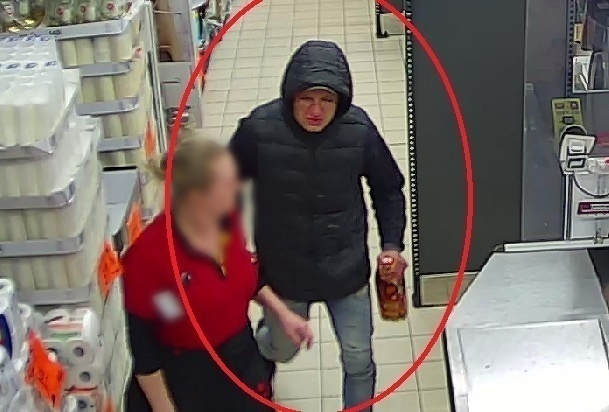 Elbląg, Policja poszukuje mężczyzny widocznego na monitoringu Elbląg, Policja poszukuje mężczyzny widocznego na monitoringu