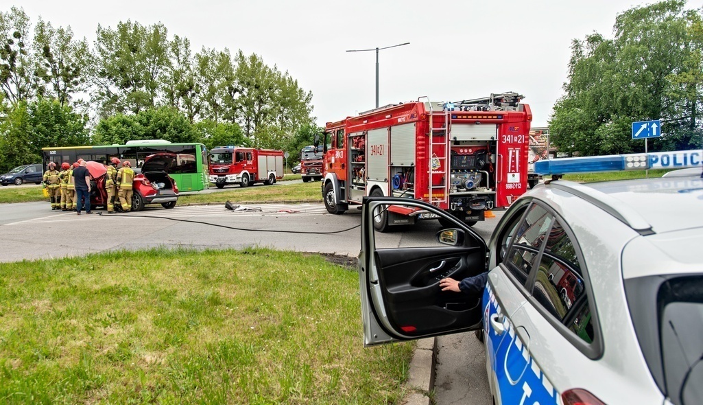 Elbląg, Zderzenie miejskiego autobusu z osobówką Elbląg, Zderzenie miejskiego autobusu z osobówką