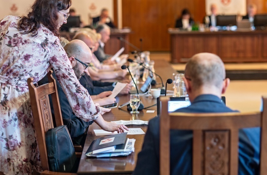 Elbląg, Na sesji o hejcie i sensie składania interpelacji Elbląg, Na sesji o hejcie i sensie składania interpelacji