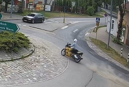 Elbląg, Nie zatrzymał się do kontroli drogowej, mandaty za 35 tys. zł! Elbląg, Nie zatrzymał się do kontroli drogowej, mandaty za 35 tys. zł!
