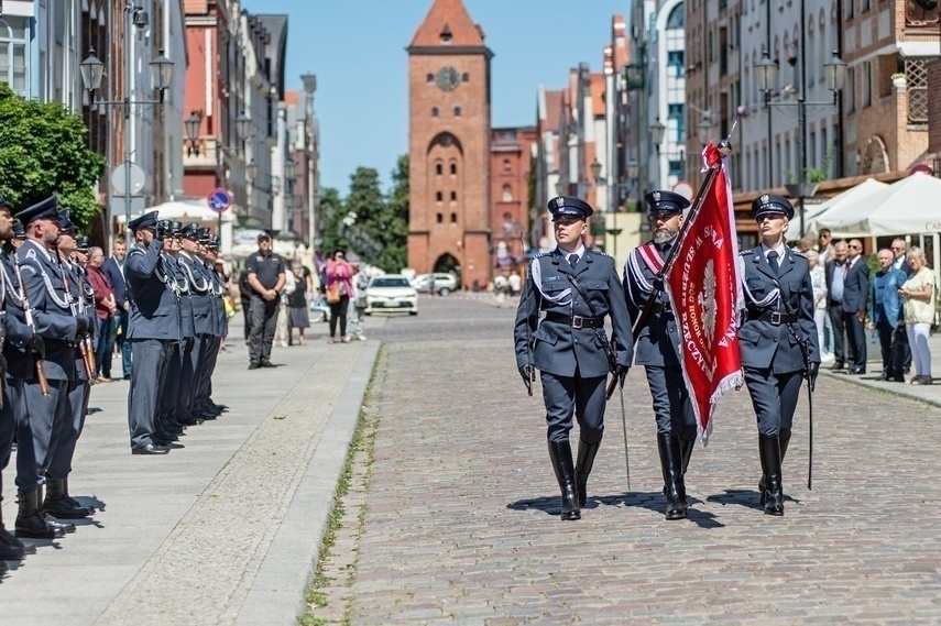 Elbląg, Uroczystość nadania sztandaru Aresztowi Śledczemu w Elblągu,