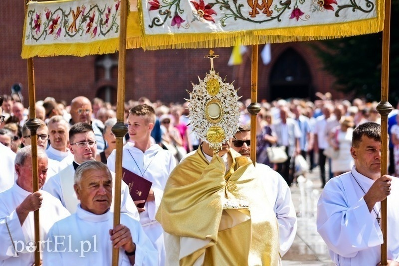 Elbląg, Skąd się wzięły procesje Bożego Ciała