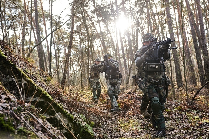Wybór odpowiedniego ekwipunku taktycznego dla różnych typów gry w airsoft Wybór odpowiedniego ekwipunku taktycznego dla różnych typów gry w airsoft