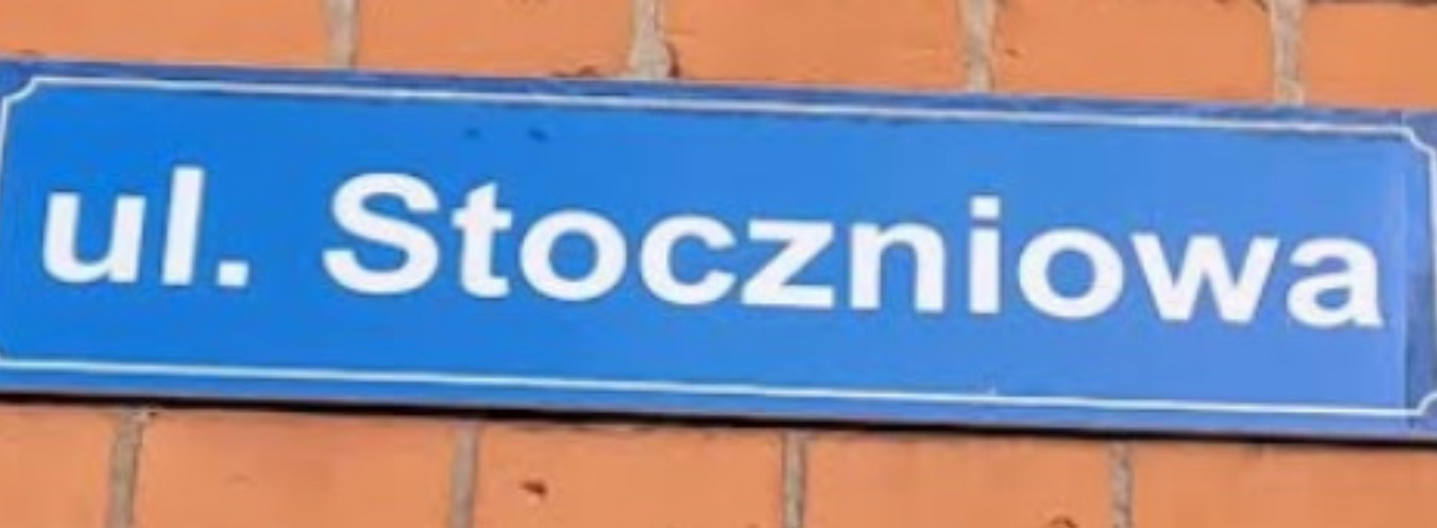 Elbląg, Do dziś wspomnieniem wielowiekowej tradycji funkcjonowania w tym miejscu łasztowni  w tym dwóch powojennych lat Stoczni nr 16 (1945-47) jest nazwa ulicy