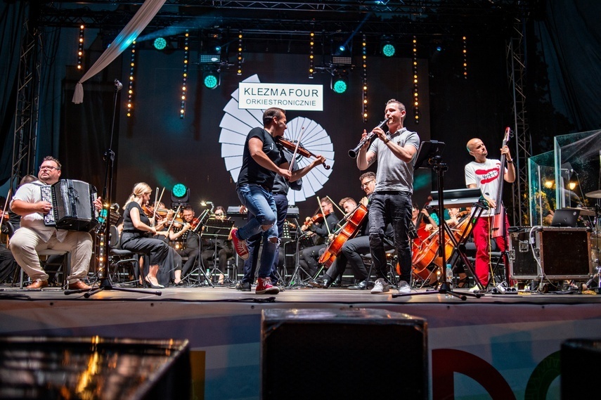 Elbląg, Koncert i ognisty spektakl Elbląg, Koncert i ognisty spektakl