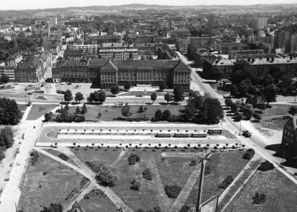 Elbląg, Widok z wieży kościoła św. Mikołaja na odbudowane Nowe Miasto-Śródmieście. Połowa lat 70. XX w.