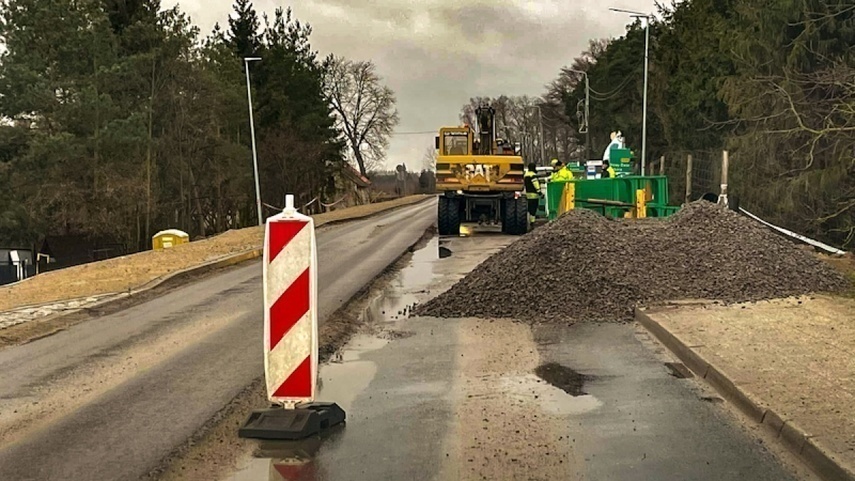 Elbląg, Wznawiają remont drogi na Mierzeję. Będą utrudnienia Elbląg, Wznawiają remont drogi na Mierzeję. Będą utrudnienia