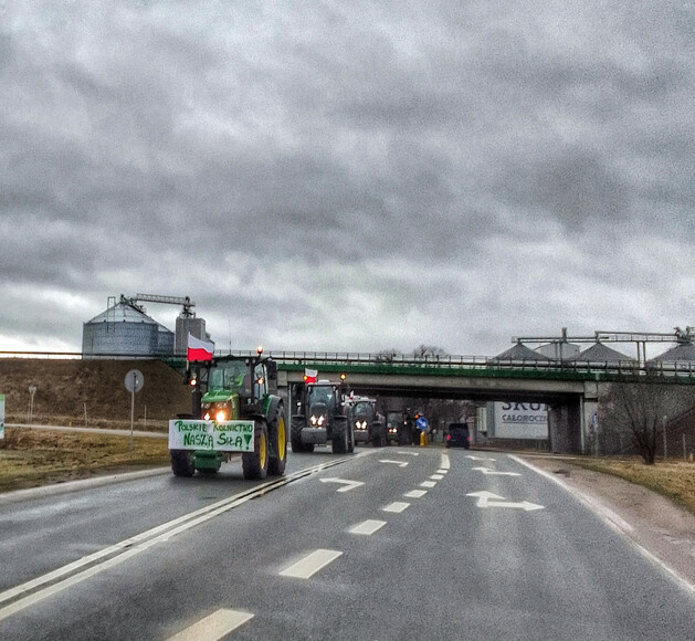 Elbląg, Zdjęcie z konkursu fotoreportEl, styczeń 2024. Rolnicy jadą na protest. Autor: E*L*I*S*K*A