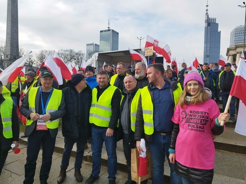 Elbląg, Rolnicy z powiatu elbląskiego i woj. warmińsko-mazurskiego na proteście w Warszawie,